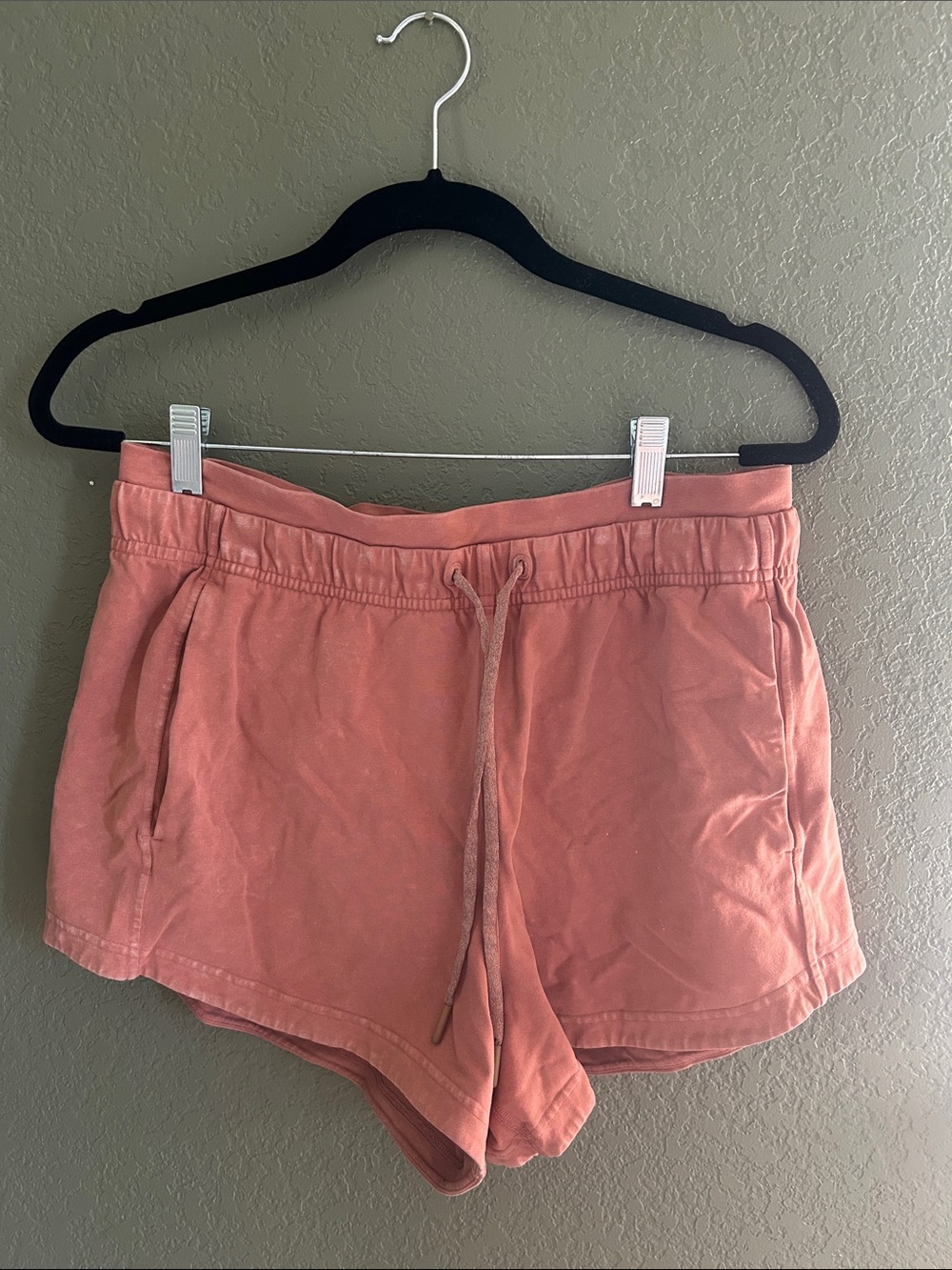 Lululemon Women's Drawstring Cotton Shorts - Dusty Rose
